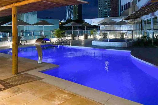 foto piscina e bar 07_11zon.jpg