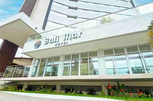 foto fachada 01 (1)_11zon.jpg