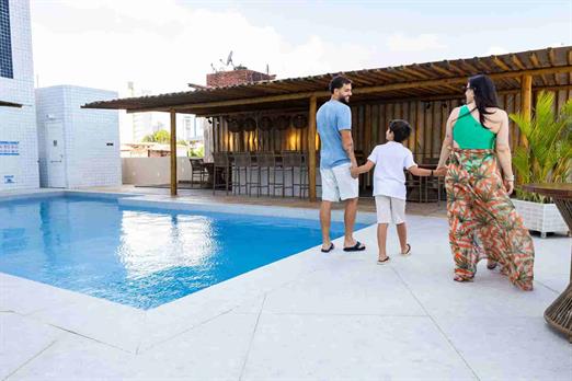 foto piscina e bar 01_11zon.jpg