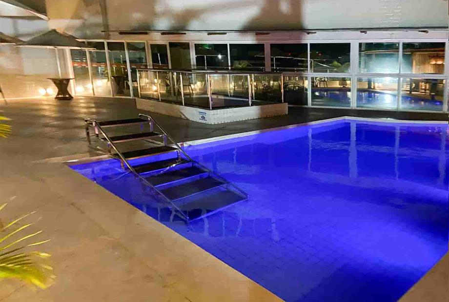 foto piscina e bar 04_11zon.jpg