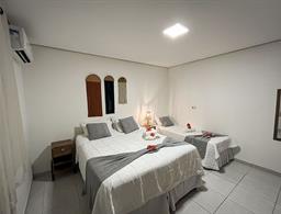 POUSADA UNAÍ - CASA FLOR