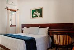 Chalé Adega - Cama Queen-size