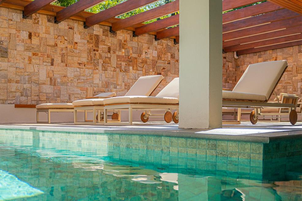 foto piscina 2.jpg