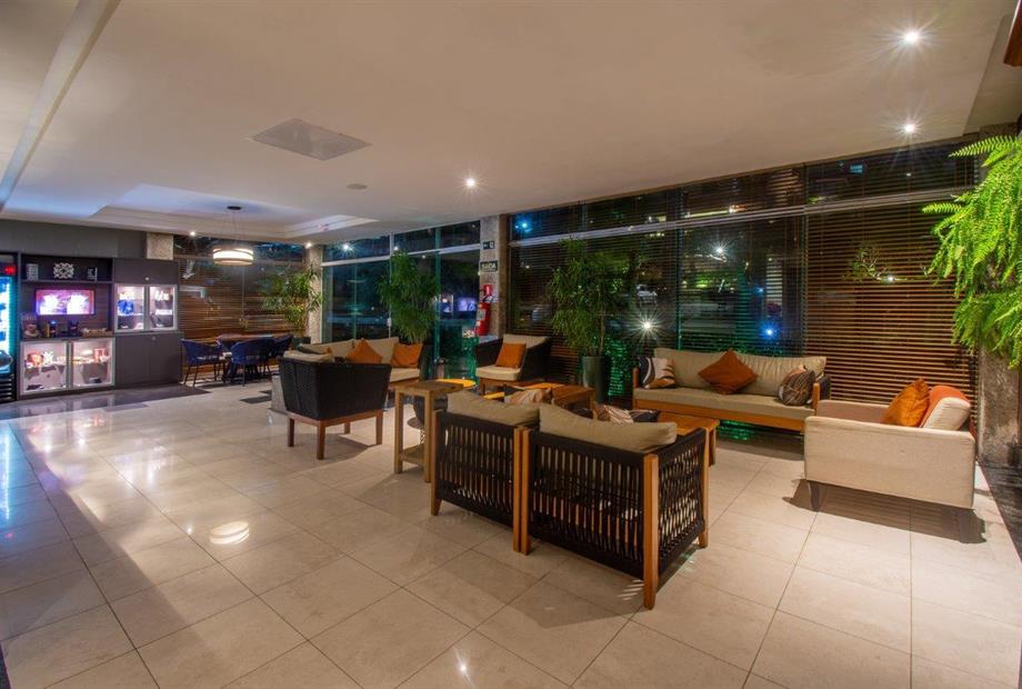 experience lobby (2).jpg