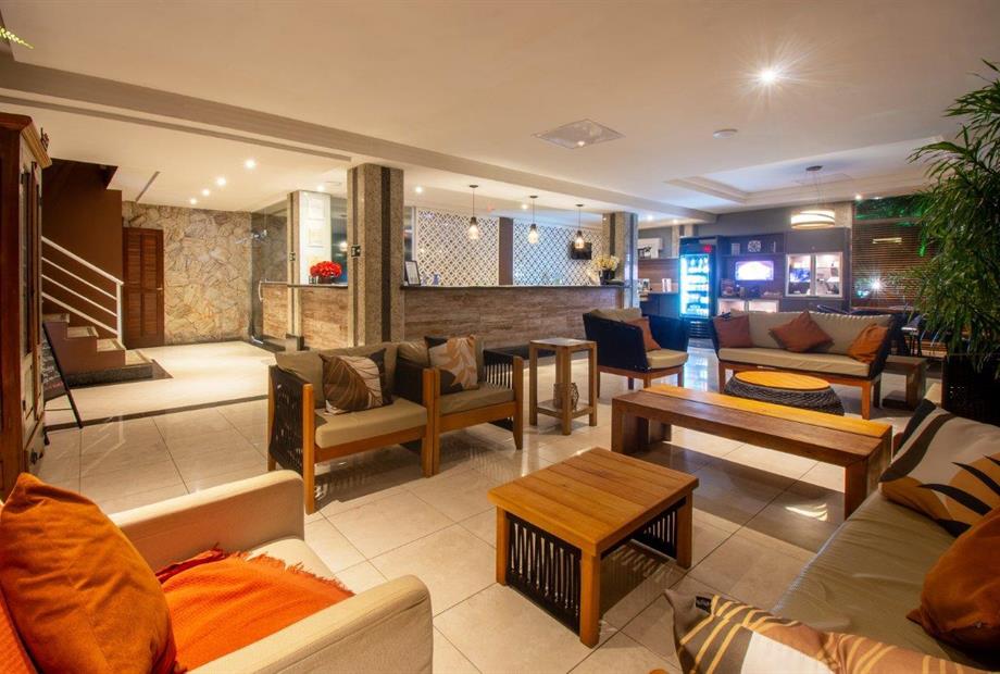 experience lobby (3).jpg