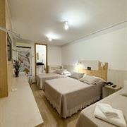 APTO 1 CAMA CASAL + 2 SOLTEIRO