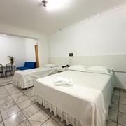 APTO 1 CAMA CASAL + 3 SOLTEIRO