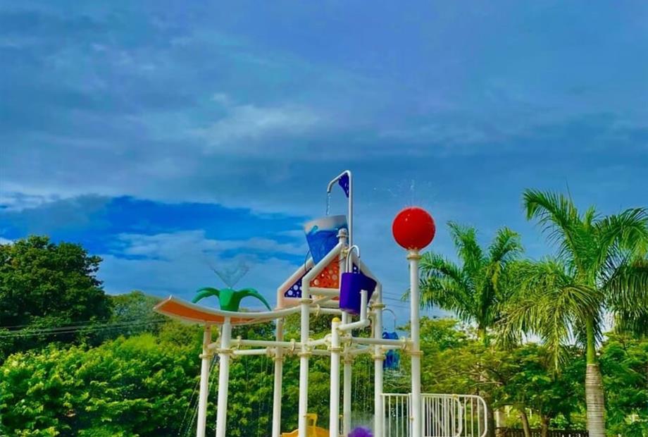 piscina infantil.jpg