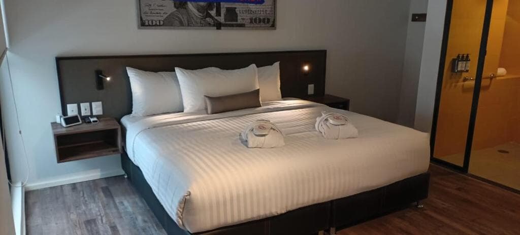Sky Top Suite - Quarto Deluxe-3.jpg