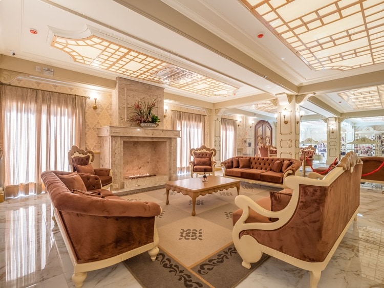 lobby - chocoland-3.jpg