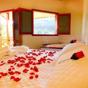 Quarto Duplo com Banheira de Hidromassagem