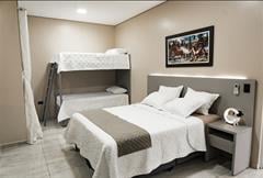 Quarto Quadruplo sem Sacada