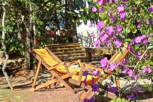 jardim cadeiras.jpeg