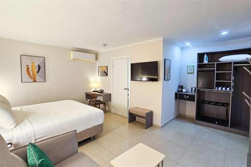 aruba boutique13.jpg