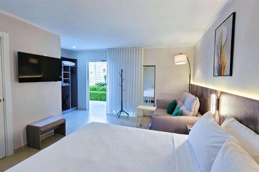 aruba boutique14.jpg