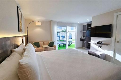 aruba boutique17.jpg