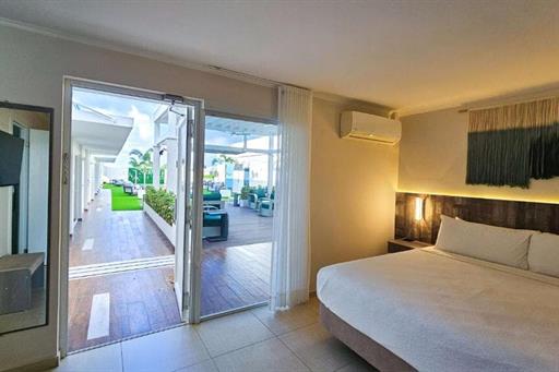 aruba boutique19.jpg