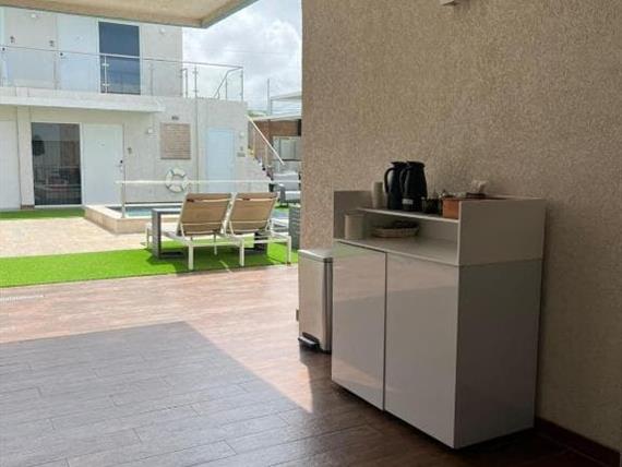 aruba boutique2.jpg