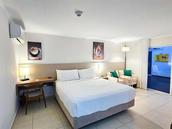 aruba boutique26.jpg