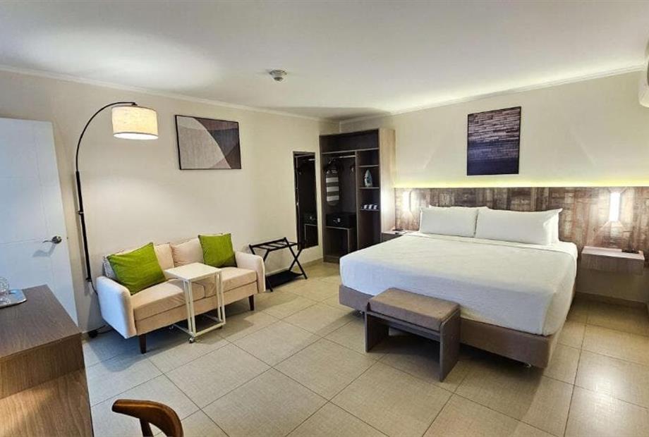 aruba boutique23.jpg