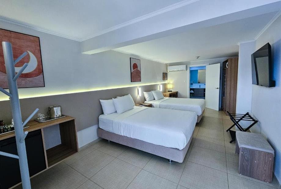 aruba boutique38.jpg