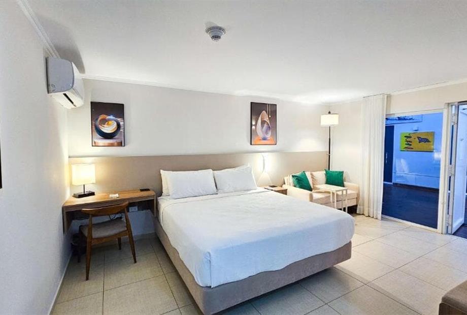 aruba boutique26.jpg