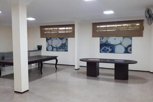 business louveira (12) (2).jpg