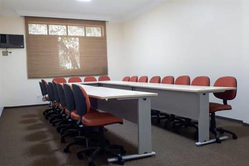 business louveira (11) (2).jpg