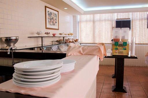 business louveira (1) (1).jpg