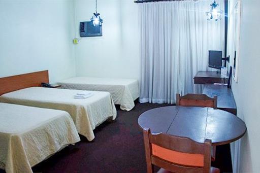 business louveira (8) (1).jpg