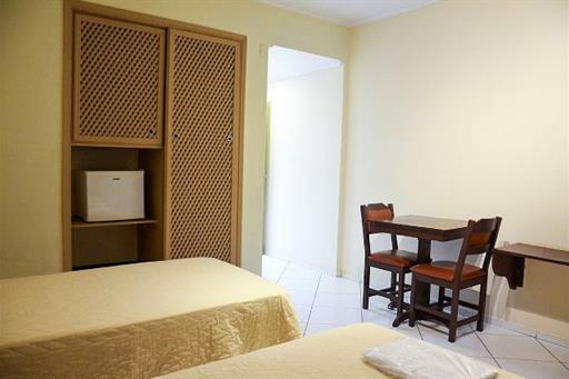 business louveira (6) (1).jpg