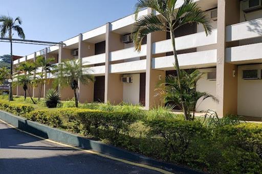 business louveira18 (1).jpg