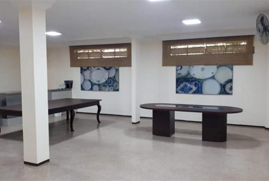 business louveira (12) (2).jpg