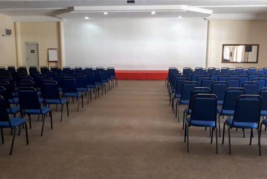 business louveira (7) (2).jpg