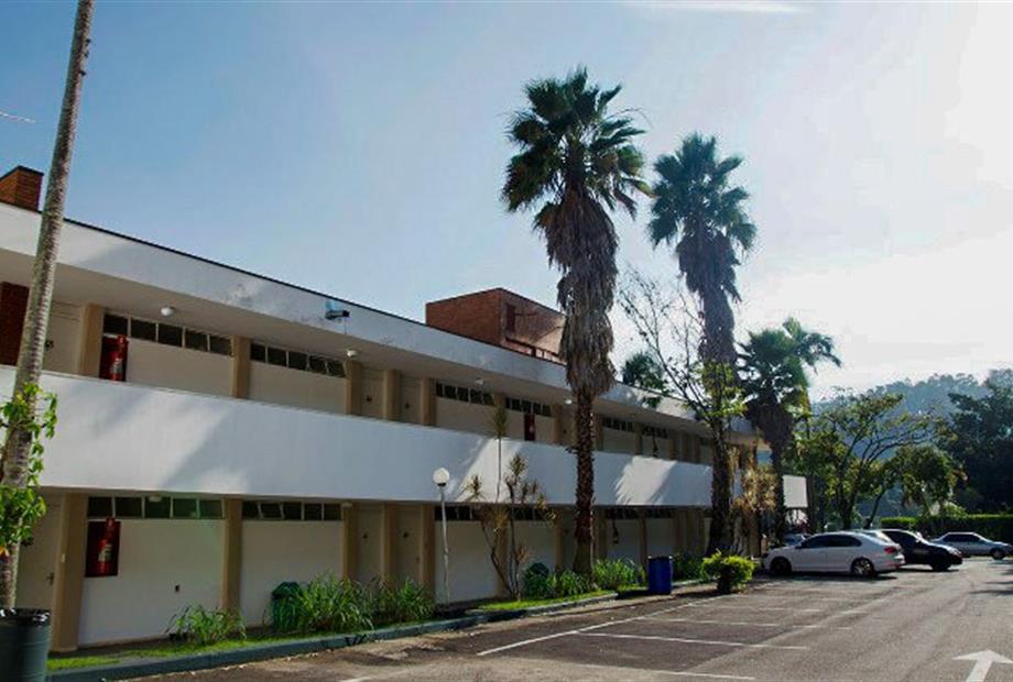 business louveira (13) (1).jpg