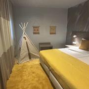 Suite Experience - 2 Twin Beds + Sofa