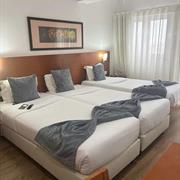 Deluxe Triplo - 3 Twin Beds