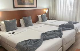 Deluxe Triplo - 3 Twin Beds do Be One Hotel – Caldas da Rainha