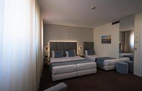 Family Concept Room City View do The ONE Grand Hotel da Póvoa