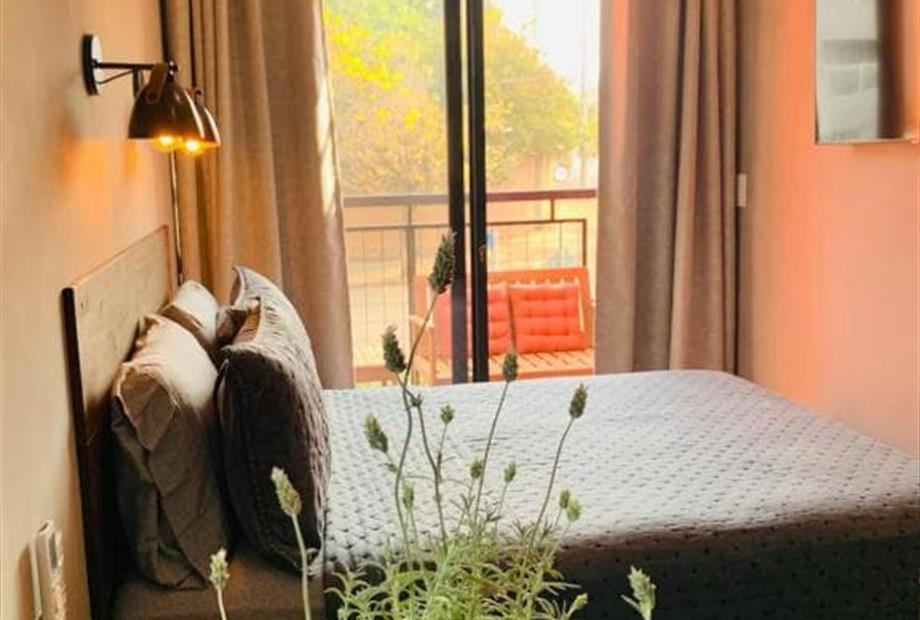 suíte 09 com varanda (01).jpg