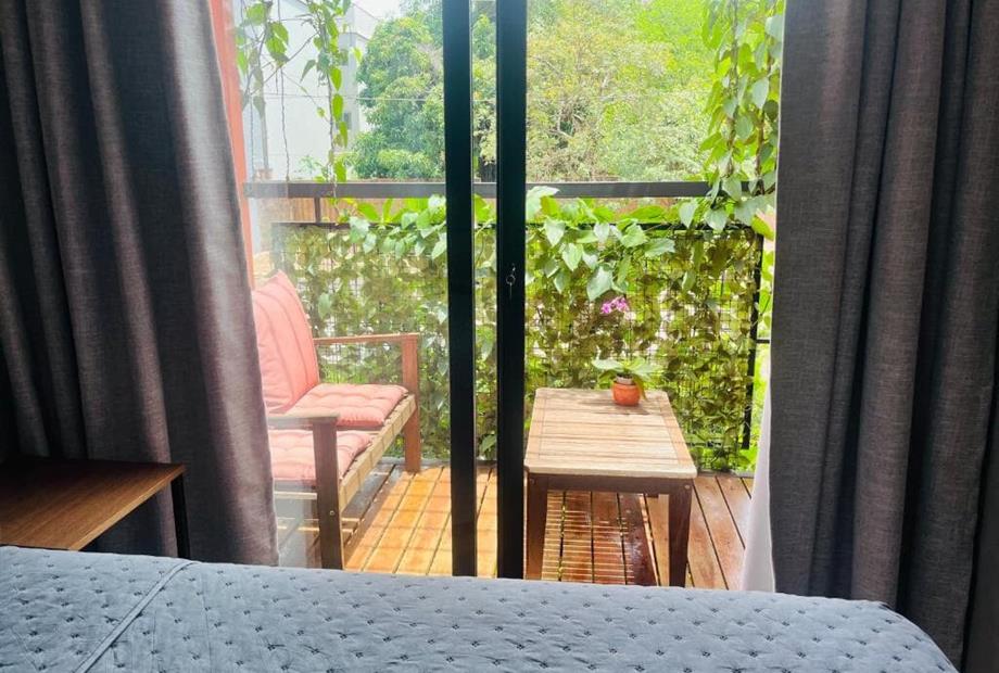 suíte 09 com varanda (05).jpg