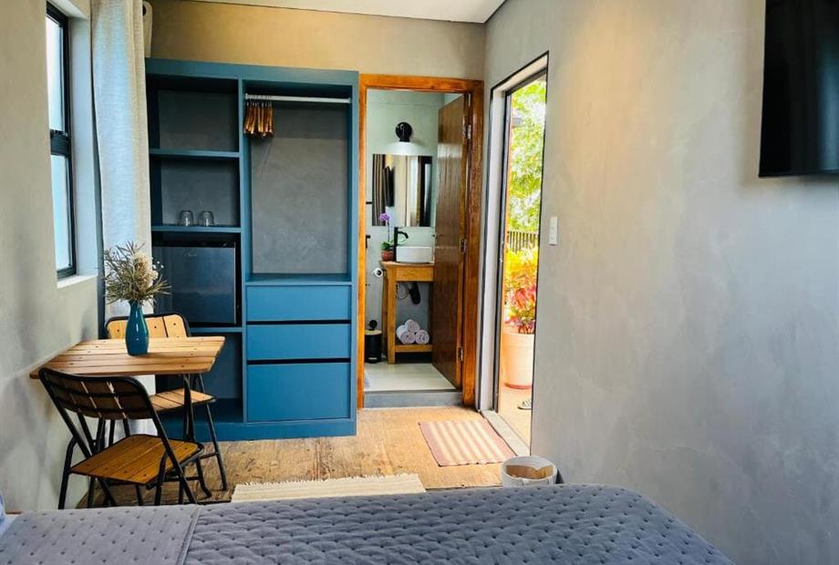 suíte 08 vista jardim (03).jpg