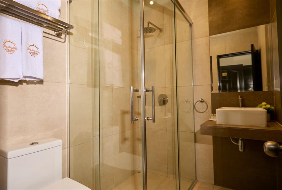 baño hab doble standard.jpeg