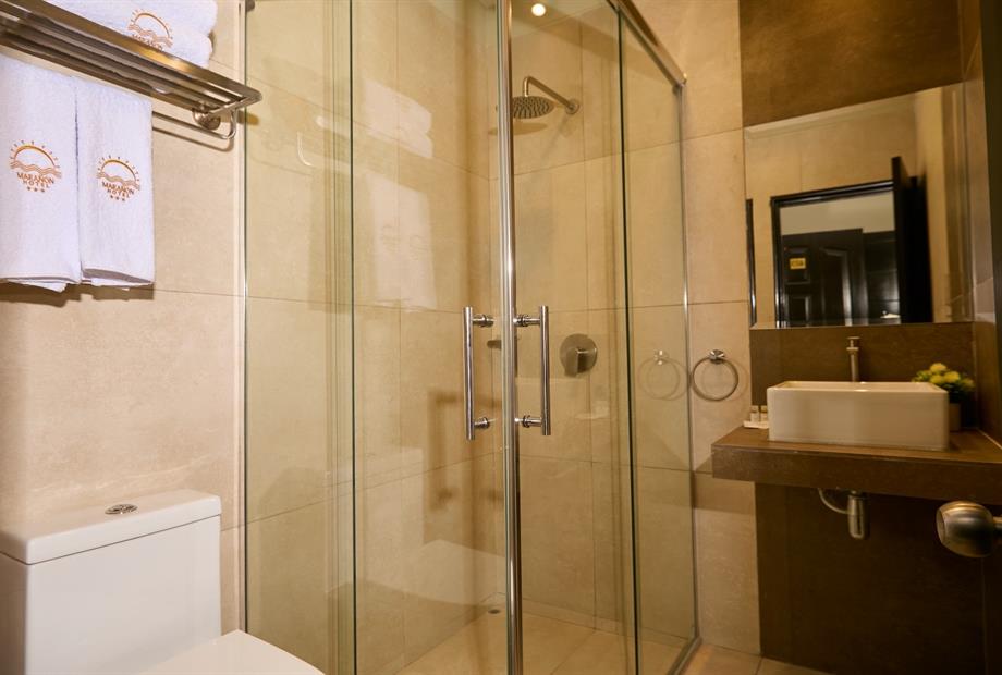 baño hab doble standard.jpeg