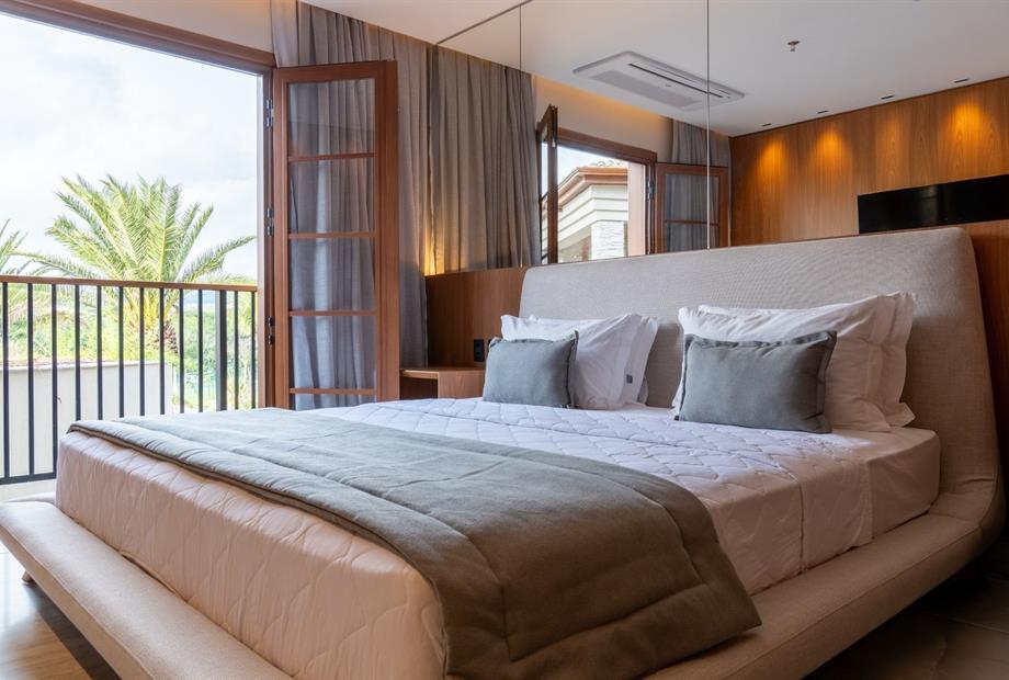 pyreneus residence-047_opt.jpg