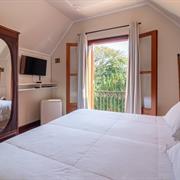 Estocolmo - Cama de Casal ou 2 de Solteiro