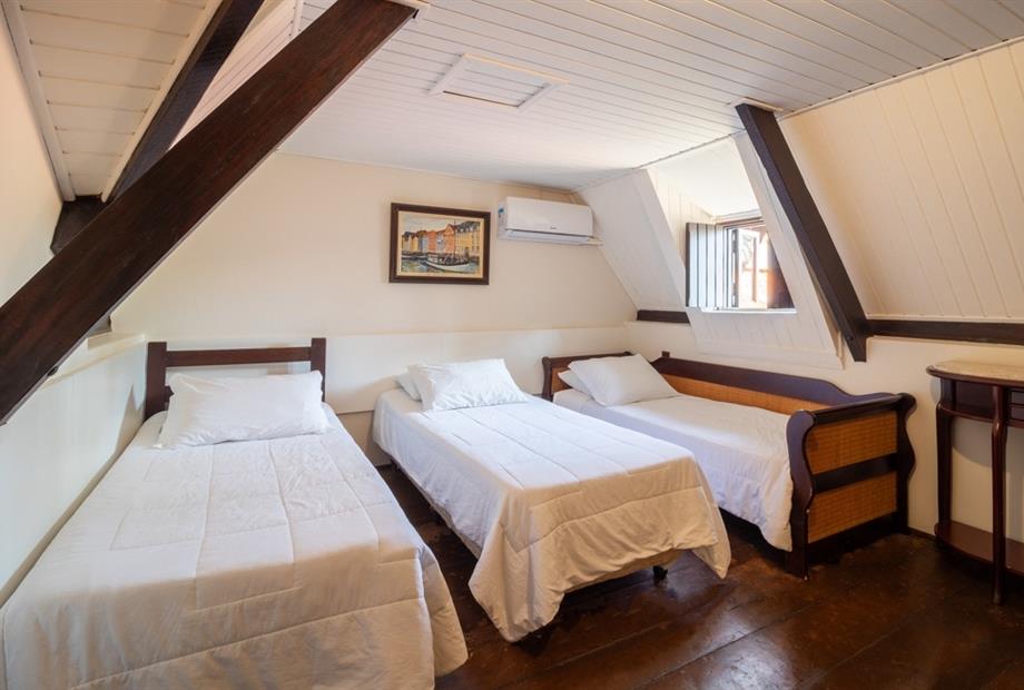 whatsapp image 2025-04-22 at 16.49.13 (4).jpeg