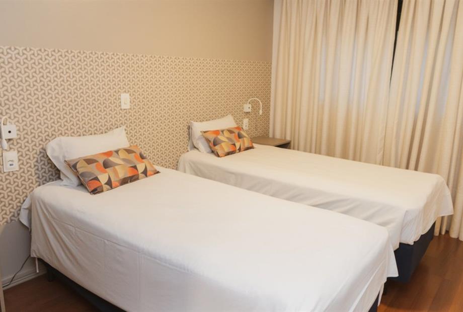 standard twin oo.jpg