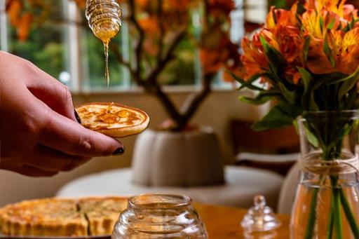 hotel champet 04-25-64.jpg