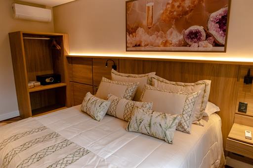 hotel champet 04-25-119.jpg